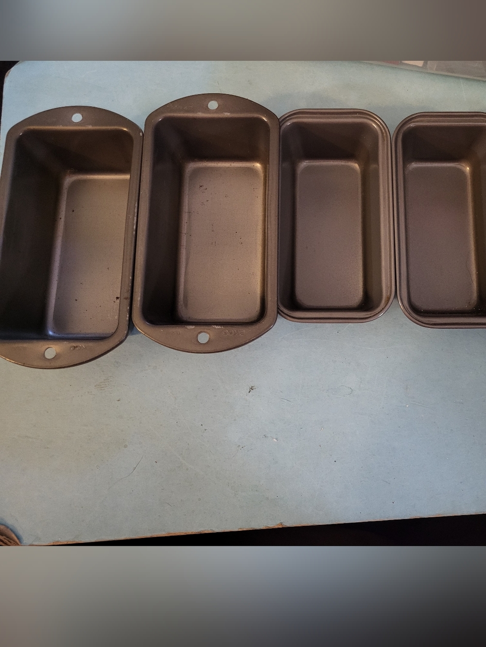 Set of 5 Nonstick Mini Loaf Pans #1348-1000
